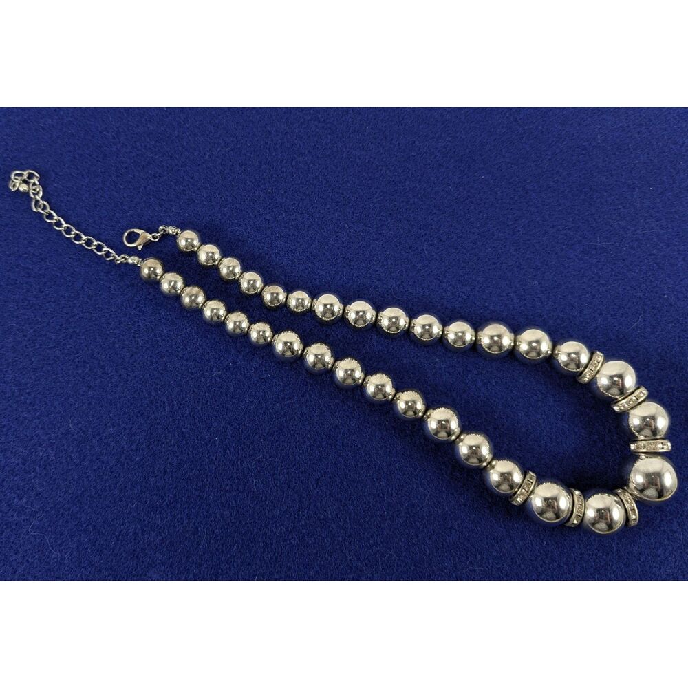 Silver Rhinestone Rondel Graduated Beaded Necklace - Picture 3 of 7